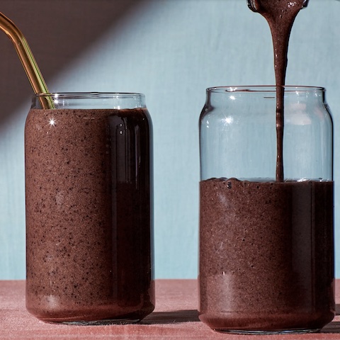 Blueberry cocoa smoothie