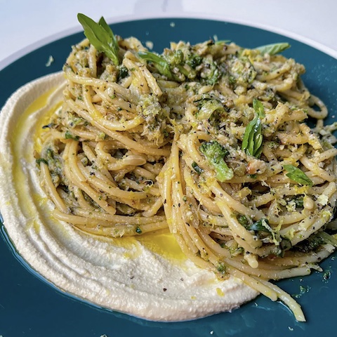 Broccoli pesto pasta