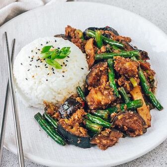 Chilli lemongrass eggplant