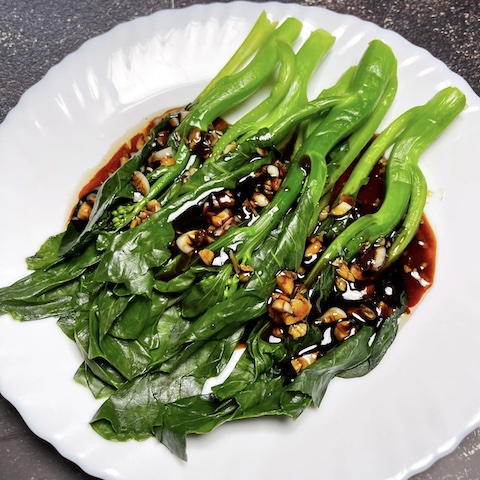 Chinese broccoli in oyster sauce