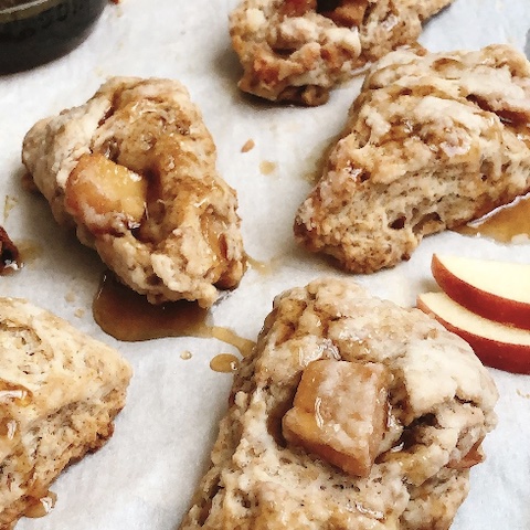 Cinnamon apple scones