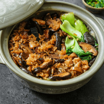 Clay pot rice