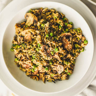 Creamy cashew rice with mushrooms