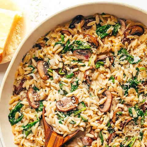 Creamy garlic mushroom orzo