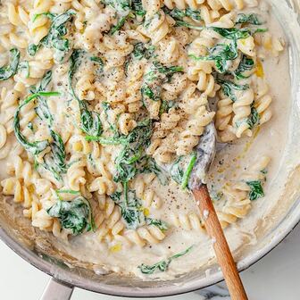 Creamy spinach pasta