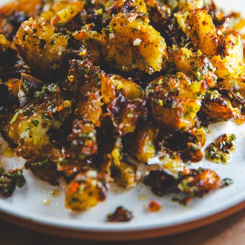 Crispy chimichurri potatoes
