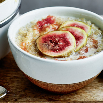 Fig and cinnamon porridge