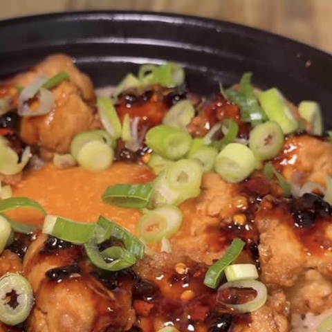 Garlic chilli clay pot rice