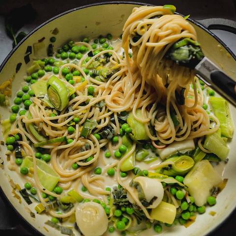 Pea and leek linguini