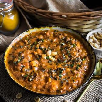Peanut lentil stew