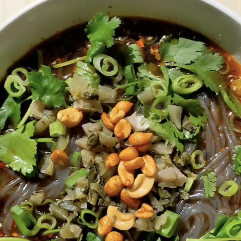 Sichuan hot & sour noodles