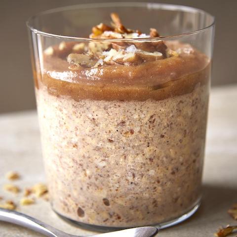 Sticky toffee overnight oats