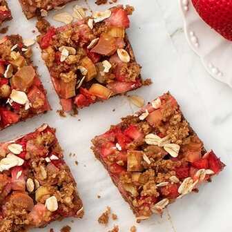 Strawberry rhubarb bars